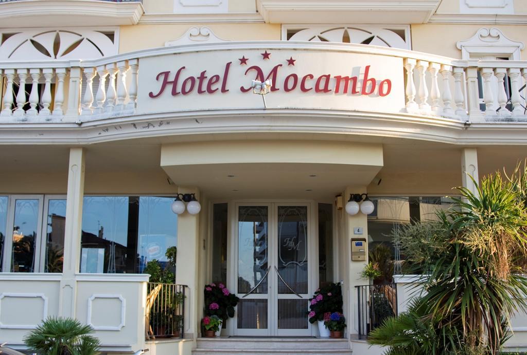 Hotel Mocambo Piscina E Spiaggia San Benedetto del Tronto Exterior photo