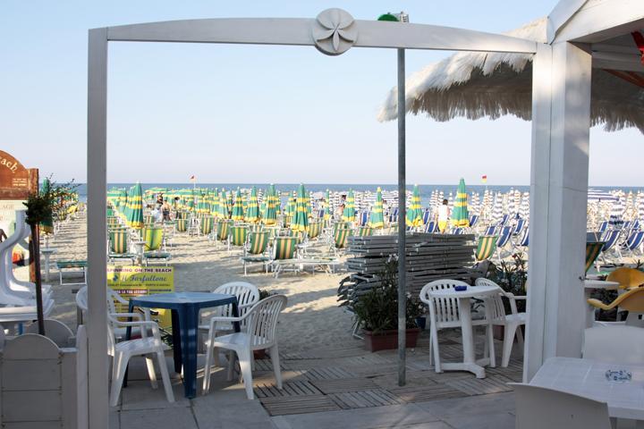 Hotel Mocambo Piscina E Spiaggia San Benedetto del Tronto Exterior photo